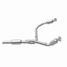 Load image into Gallery viewer, MagnaFlow Exhaust Products 4583497 California CARB Direct-Fit Catalytic Converter for Select Dodge Ram 1500, Dodge Ram 2500, Dodge Ram