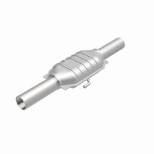 Load image into Gallery viewer, MagnaFlow Exhaust Products 3391470 California CARB Direct-Fit Catalytic Converter for Select Jeep CJ5, Jeep CJ7, Jeep Cherokee, Jeep Grand Wagoneer, Jeep J10, Jeep J20, Jeep Wagoneer