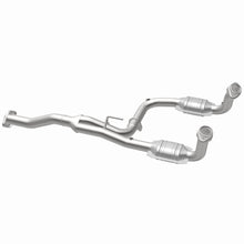 Load image into Gallery viewer, MagnaFlow Exhaust Products 23957 HM Grade Direct-Fit Catalytic Converter for Select Jeep Liberty