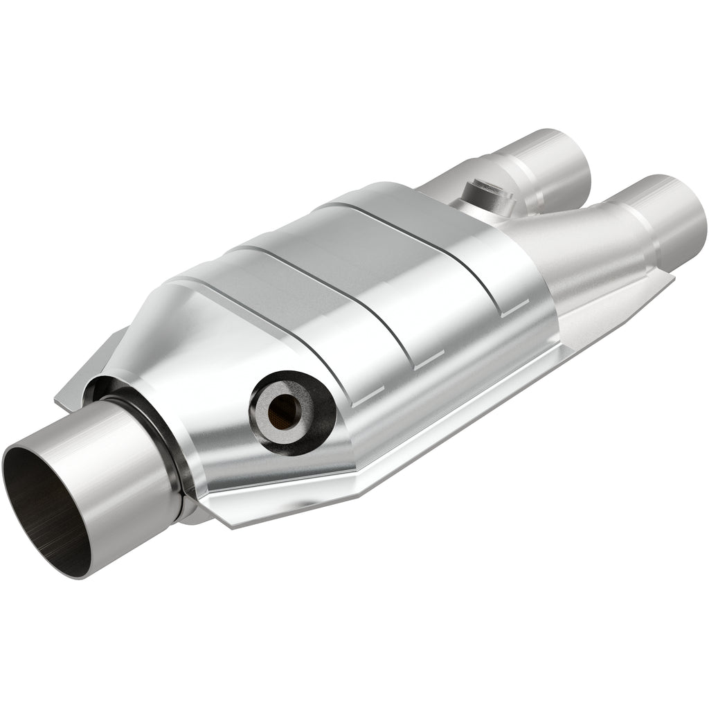 MagnaFlow Exhaust Products 51667 OEM Grade Universal Catalytic Converter for Select Dodge Ram 1500, Dodge Ram 2500, Dodge Ram