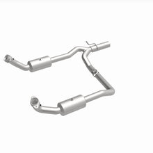 Load image into Gallery viewer, MagnaFlow Exhaust Products 21-599 OEM Grade Direct-Fit Catalytic Converter for Select Ford E-250, Ford E-350 Super Duty