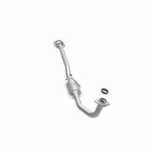 Load image into Gallery viewer, MagnaFlow Exhaust Products 23655 HM Grade Direct-Fit Catalytic Converter for Select Chevrolet Metro, Geo Metro, Suzuki Swift