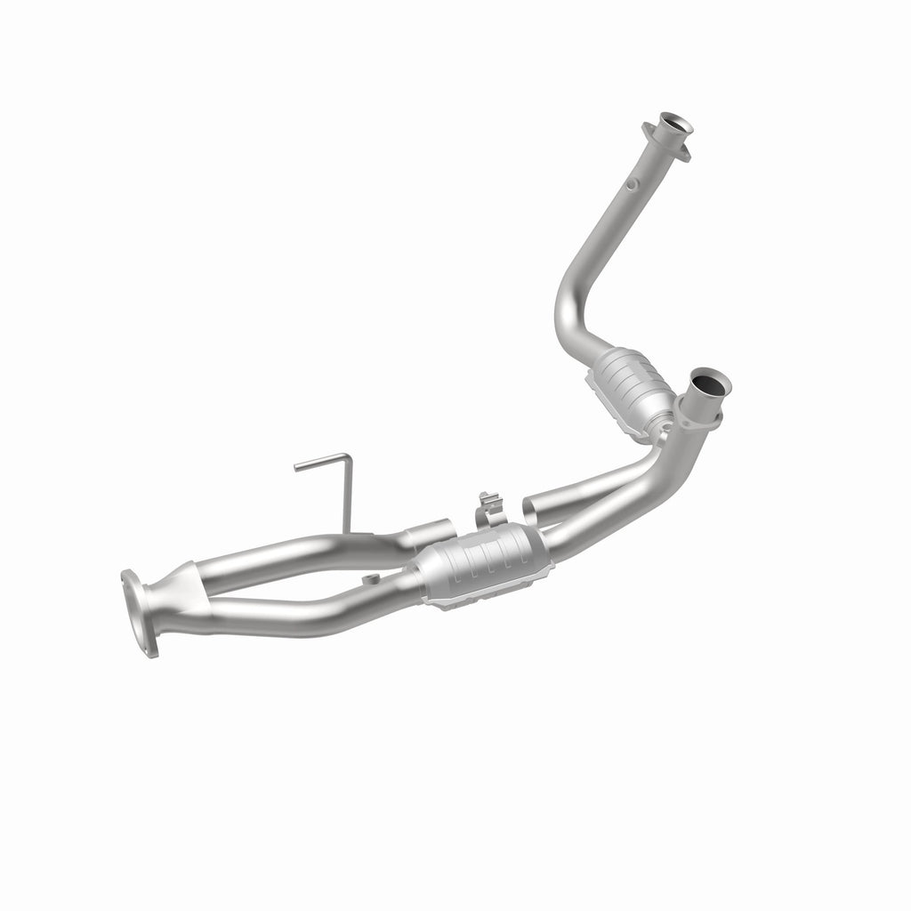 MagnaFlow Exhaust Products 49687 OEM Grade Direct-Fit Catalytic Converter for Select Jeep Commander, Jeep Grand Cherokee