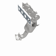 Load image into Gallery viewer, MagnaFlow Exhaust Products 5451159 California CARB Manifold Catalytic Converter for Select Jeep Cherokee