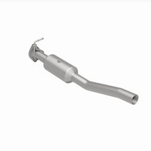 Load image into Gallery viewer, MagnaFlow Exhaust Products 280447 OEM Grade Direct-Fit Catalytic Converter for Select Ford F-53 Motorhome Chassis