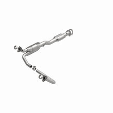 Load image into Gallery viewer, MagnaFlow Exhaust Products 458008 California CARB Direct-Fit Catalytic Converter for Select Chevrolet Astro, GMC Safari