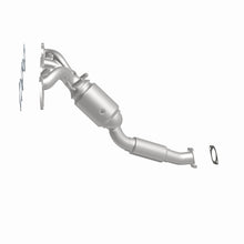 Load image into Gallery viewer, MagnaFlow Exhaust Products 5531052 California CARB Manifold Catalytic Converter for Select Ford Focus