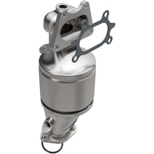 Load image into Gallery viewer, MagnaFlow Exhaust Products 5582740 California CARB Manifold Catalytic Converter for Select Acura MDX, Honda Odyssey, Honda Pilot, Honda Ridgeline