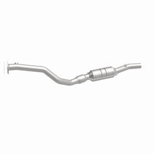 Load image into Gallery viewer, MagnaFlow Exhaust Products 22962 HM Grade Direct-Fit Catalytic Converter for Select Audi A4, Audi A4 Quattro, Volkswagen Passat