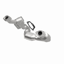 Load image into Gallery viewer, MagnaFlow Exhaust Products 49440 OEM Grade Direct-Fit Catalytic Converter for Select Ford Ranger, Mazda B3000