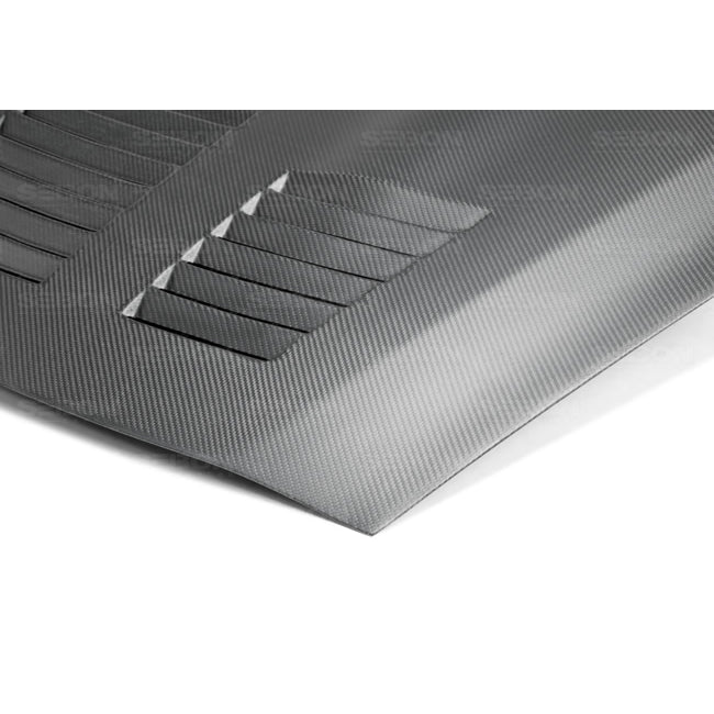09-10-Nissan-Gtr-R35-Gt-Dry-Carbon-Fiber-Hood