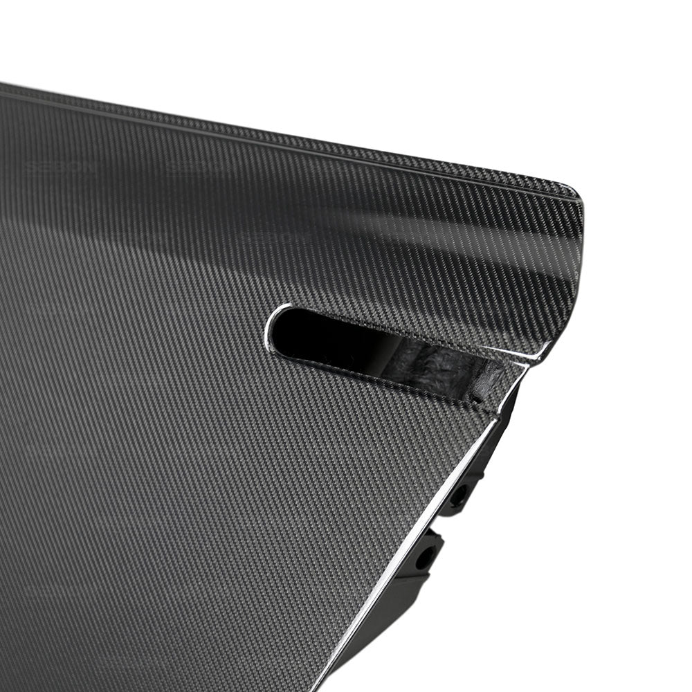 09-11-Nissan-Gtr-R35-Oem-Style-Carbon-Fiber-Doors-(Pair)