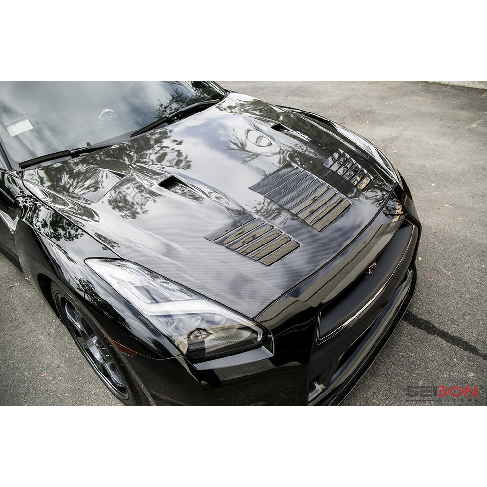 09-12-Nissan-Gtr-R35-Gtii-Style-Carbon-Fiber-Hood