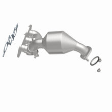 Load image into Gallery viewer, MagnaFlow Exhaust Products 5582822 California CARB Manifold Catalytic Converter for Select Toyota Sienna
