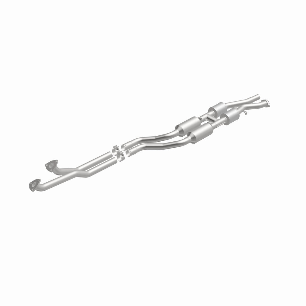 MagnaFlow Exhaust Products 24021 HM Grade Direct-Fit Catalytic Converter for Select BMW 328i, BMW 328is, BMW M3