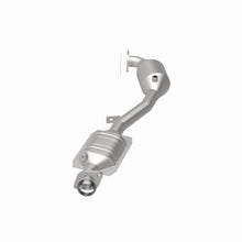Load image into Gallery viewer, MagnaFlow Exhaust Products 5481622 California CARB Direct-Fit Catalytic Converter for Select Subaru Outback