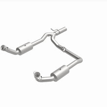 Load image into Gallery viewer, MagnaFlow Exhaust Products 4551599 California CARB Direct-Fit Catalytic Converter for Select Ford E-350 Super Duty