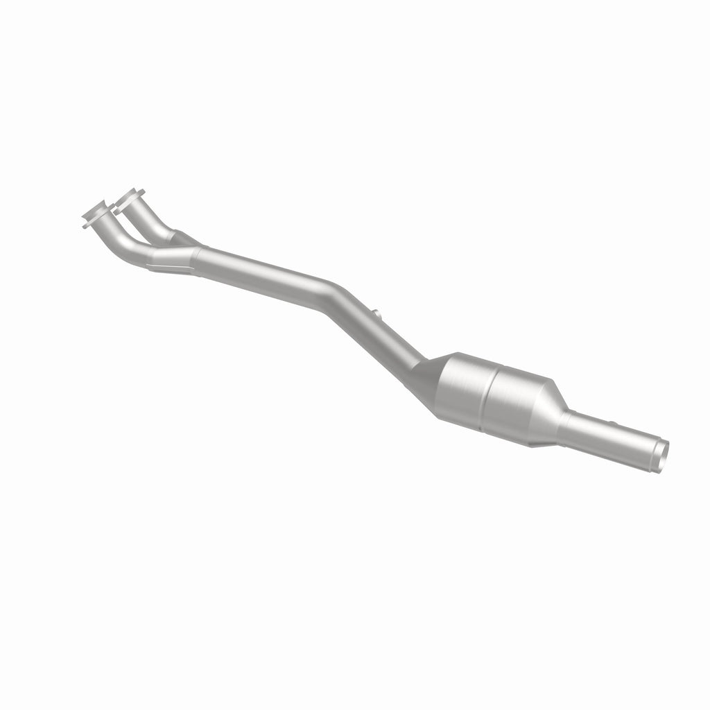 MagnaFlow Exhaust Products 51112 OEM Grade Direct-Fit Catalytic Converter for Select BMW M5