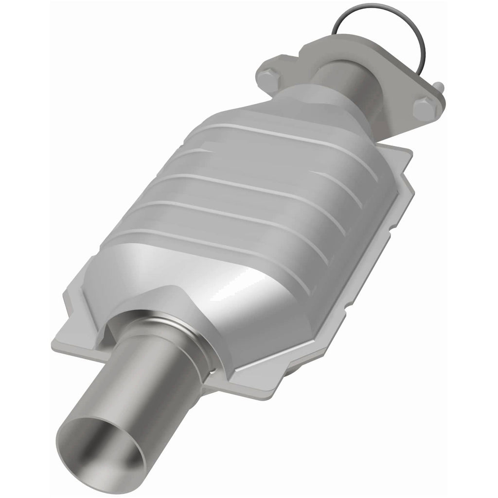 MagnaFlow Exhaust Products 51896 OEM Grade Direct-Fit Catalytic Converter for Select Ford Fusion, Mercury Milan