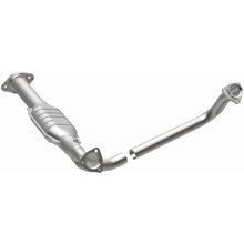 Load image into Gallery viewer, MagnaFlow Exhaust Products 3391482 California CARB Direct-Fit Catalytic Converter for Select Chevrolet G10, Chevrolet G20, Chevrolet G30, GMC G1500, GMC G2500, GMC G3500