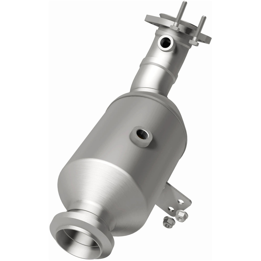 MagnaFlow Exhaust Products 21-681 OEM Grade Direct-Fit Catalytic Converter for Select Mercedes-Benz C400, Mercedes-Benz C43 AMG, Mercedes-Benz C450 AMG, Mercedes-Benz E43 AMG, Mercedes-Benz E450, Mercedes-Benz GLC43 AMG