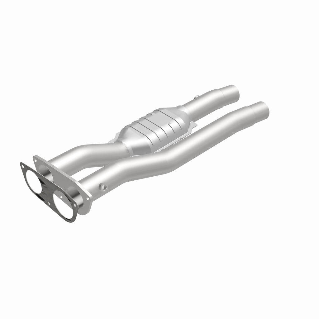 MagnaFlow Exhaust Products 95471 HM Grade Direct-Fit Catalytic Converter for Select Chevrolet C2500, Chevrolet C2500 Suburban, Chevrolet C3500, Chevrolet C3500HD, Chevrolet K2500, Chevrolet K2500 Suburban, Chevrolet K3500, GMC C2500, GMC C2500 Suburban,