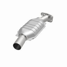 Load image into Gallery viewer, MagnaFlow Exhaust Products 93431 Standard Grade Direct-Fit Catalytic Converter for Select Buick Century, Buick Electra, Buick Estate Wagon, Buick LeSabre, Buick Regal, Buick Riviera, Cadillac DeVille, Cadillac Eldorado, Cadillac Fleetwood, Cadillac