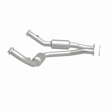 Load image into Gallery viewer, MagnaFlow Exhaust Products 5481682 California CARB Direct-Fit Catalytic Converter for Select Ford Ranger, Mazda B4000