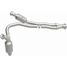 Load image into Gallery viewer, MagnaFlow Exhaust Products 21-710 OEM Grade Direct-Fit Catalytic Converter for Select Ford Transit-150, Ford Transit-250, Ford Transit-350, Ford Transit-350 HD