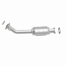 Load image into Gallery viewer, MagnaFlow Exhaust Products 49532 OEM Grade Direct-Fit Catalytic Converter for Select INFINITI QX4, Nissan Pathfinder