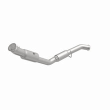 Load image into Gallery viewer, MagnaFlow Exhaust Products 21-551 OEM Grade Direct-Fit Catalytic Converter for Select Mercedes-Benz GL450, Mercedes-Benz GLE400, Mercedes-Benz GLE43 AMG, Mercedes-Benz GLE450 AMG, Mercedes-Benz GLS450, Mercedes-Benz ML400
