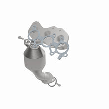 Load image into Gallery viewer, MagnaFlow Exhaust Products 5582548 California CARB Manifold Catalytic Converter for Select Toyota Sienna