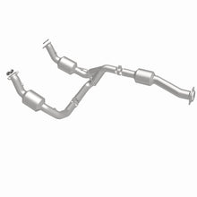 Load image into Gallery viewer, MagnaFlow Exhaust Products 280745 OEM Grade Direct-Fit Catalytic Converter for Select Chevrolet Silverado HD, Chevrolet Silverado HD, GMC Sierra HD, GMC Sierra HD