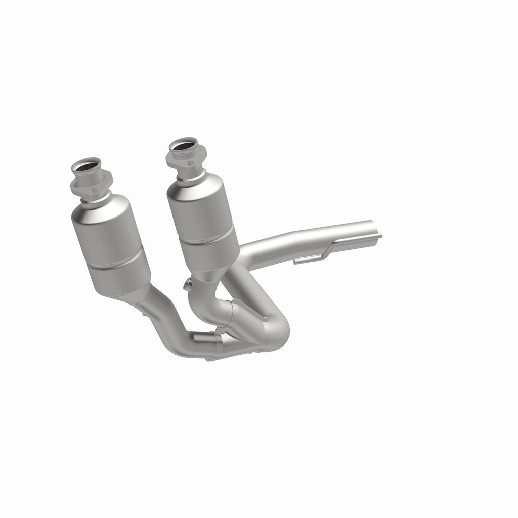 MagnaFlow Exhaust Products 49744 OEM Grade Direct-Fit Catalytic Converter for Select Jeep Grand Cherokee