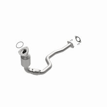 Load image into Gallery viewer, MagnaFlow Exhaust Products 52096 OEM Grade Direct-Fit Catalytic Converter for Select Chevrolet Equinox, Pontiac Torrent, Suzuki XL-7