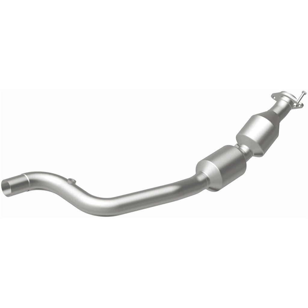 MagnaFlow Exhaust Products 21-536 OEM Grade Direct-Fit Catalytic Converter for Select Land Rover Range Rover, Land Rover Range Rover Sport