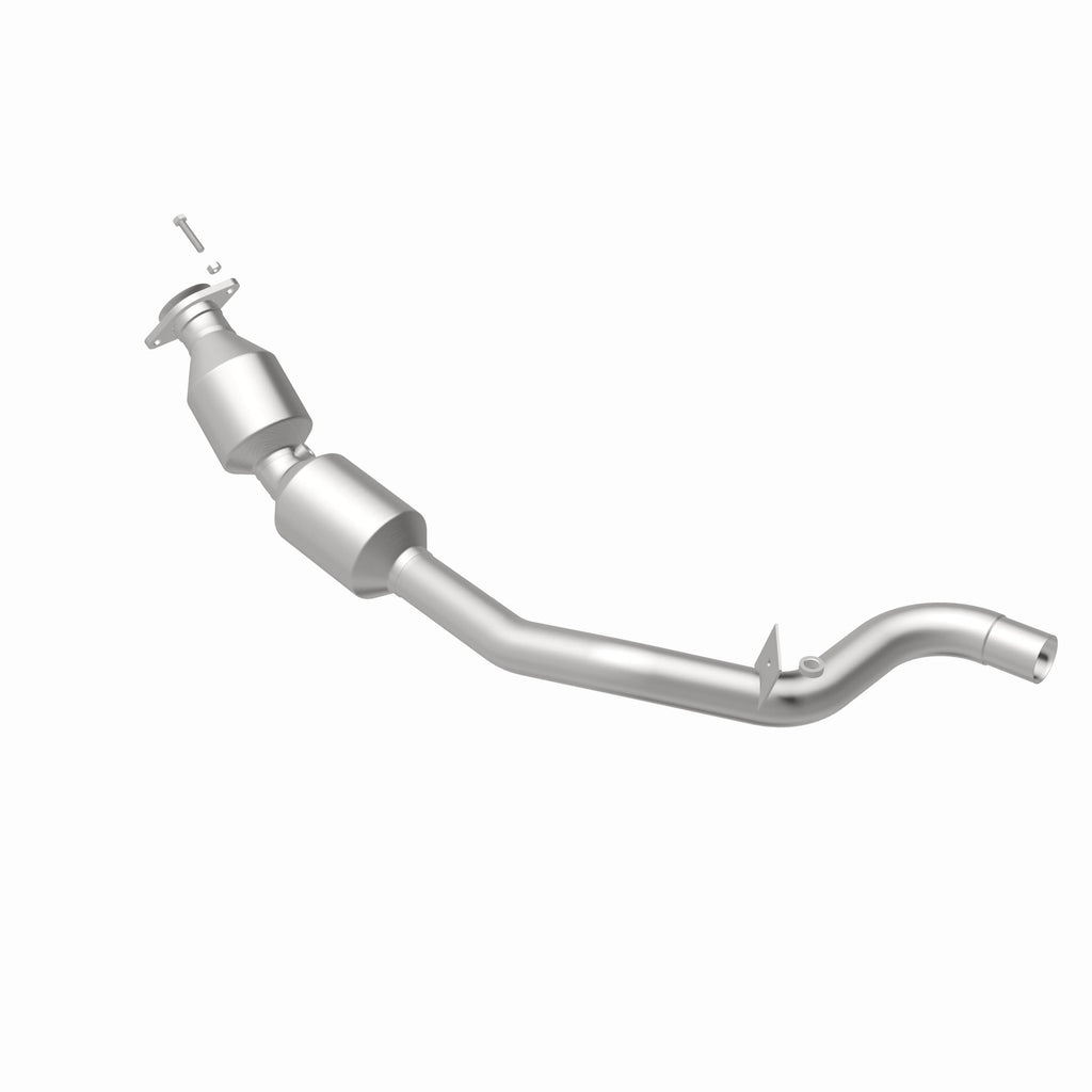 MagnaFlow Exhaust Products 21-607 OEM Grade Direct-Fit Catalytic Converter for Select Land Rover Range Rover, Land Rover Range Rover Sport