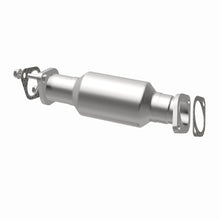 Load image into Gallery viewer, MagnaFlow Exhaust Products 52644 OEM Grade Direct-Fit Catalytic Converter for Select Hyundai Santa Fe, Kia Sorento