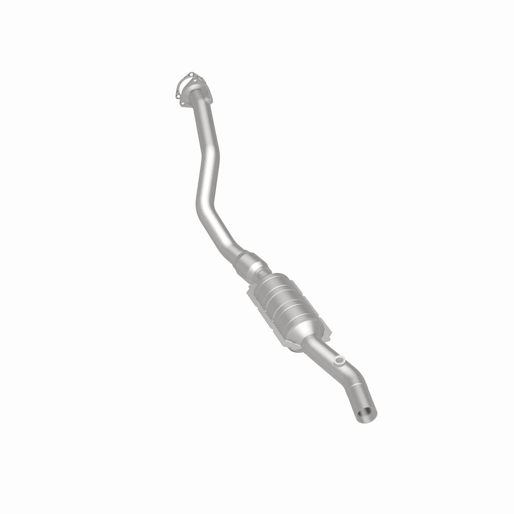 MagnaFlow Exhaust Products 22962 HM Grade Direct-Fit Catalytic Converter for Select Audi A4, Audi A4 Quattro, Volkswagen Passat