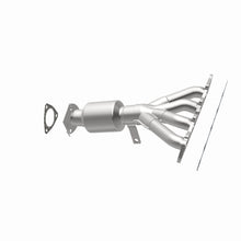 Load image into Gallery viewer, MagnaFlow Exhaust Products 51060 OEM Grade Manifold Catalytic Converter for Select Chevrolet Malibu, Pontiac G6, Saturn Aura