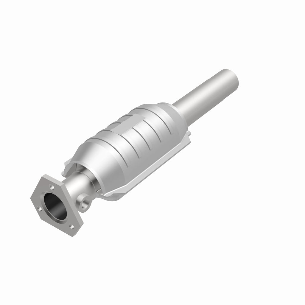 MagnaFlow Exhaust Products 22917 Standard Grade Direct-Fit Catalytic Converter for Select Volkswagen Golf, Volkswagen Jetta