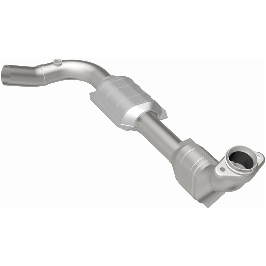 MagnaFlow Exhaust Products 51433 OEM Grade Direct-Fit Catalytic Converter for Select Ford E-150, Ford E-150 Club Wagon, Ford E-150 Econoline, Ford E-150 Econoline Club Wagon, Ford E-250