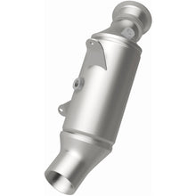 Load image into Gallery viewer, MagnaFlow Exhaust Products 5561452 California CARB Direct-Fit Catalytic Converter for Select BMW 535i GT, BMW 535i GT xDrive, BMW 535i xDrive, BMW 640i, BMW 640i Gran Coupe, BMW 640i xDrive, BMW 640i xDrive Gran Coupe, BMW 740Li, BMW 740Li xDrive, BMW