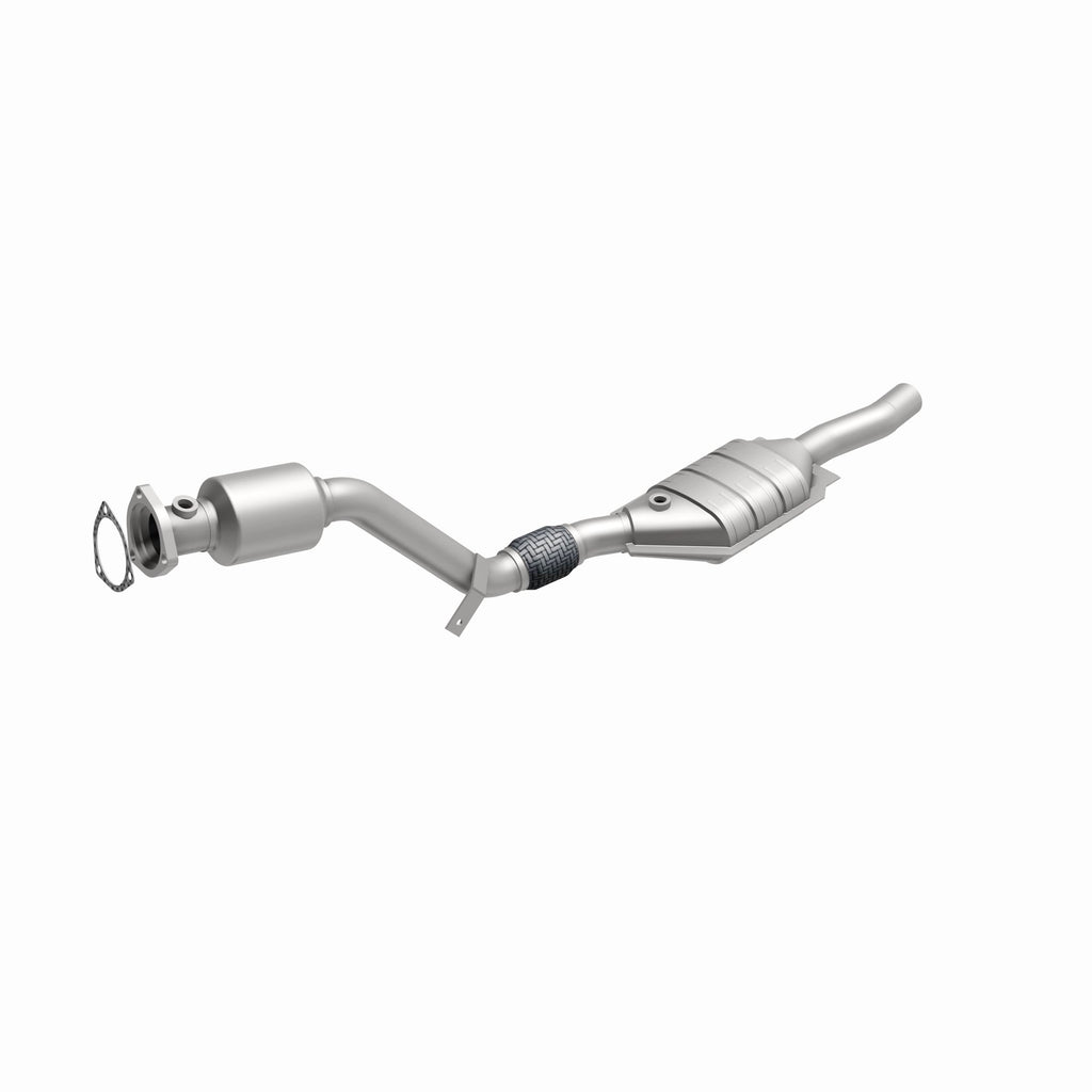 MagnaFlow Exhaust Products 51589 OEM Grade Direct-Fit Catalytic Converter for Select Audi A6, Audi A6 Quattro, Volkswagen Passat