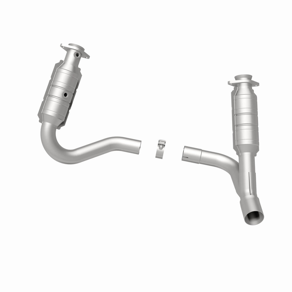 MagnaFlow Exhaust Products 49638 OEM Grade Direct-Fit Catalytic Converter for Select Chrysler Aspen, Dodge Durango