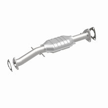 Load image into Gallery viewer, MagnaFlow Exhaust Products 23468 HM Grade Direct-Fit Catalytic Converter for Select Chevrolet S10, GMC Sonoma, Isuzu Hombre