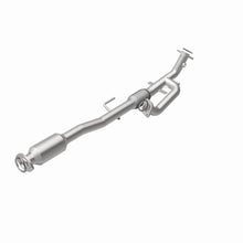 Load image into Gallery viewer, MagnaFlow Exhaust Products 5571712 California CARB Direct-Fit Catalytic Converter for Select Lexus ES350, Toyota Avalon, Toyota Camry