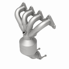 Load image into Gallery viewer, MagnaFlow Exhaust Products 51321 OEM Grade Manifold Catalytic Converter for Select Hyundai Accent, Kia Rio, Kia Rio5