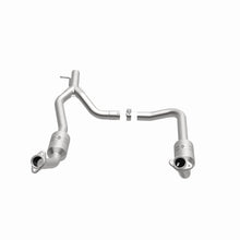 Load image into Gallery viewer, MagnaFlow Exhaust Products 52153 OEM Grade Direct-Fit Catalytic Converter for Select Ford E-150, Ford E-250