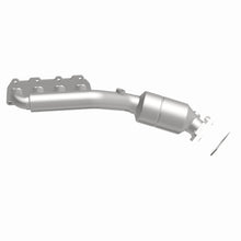 Load image into Gallery viewer, MagnaFlow Exhaust Products 452799 California CARB Manifold Catalytic Converter for Select Volkswagen Passat